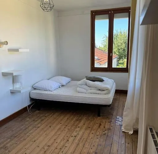 De Bric Et De Broc , Maison A 100m Asnelles