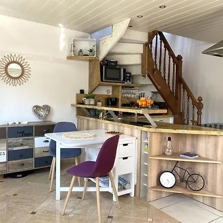 De Bric Et De Broc , Maison A 100m Asnelles